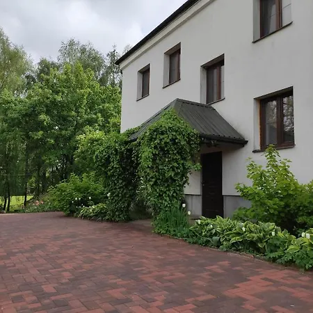 Stajnia * Lisewo